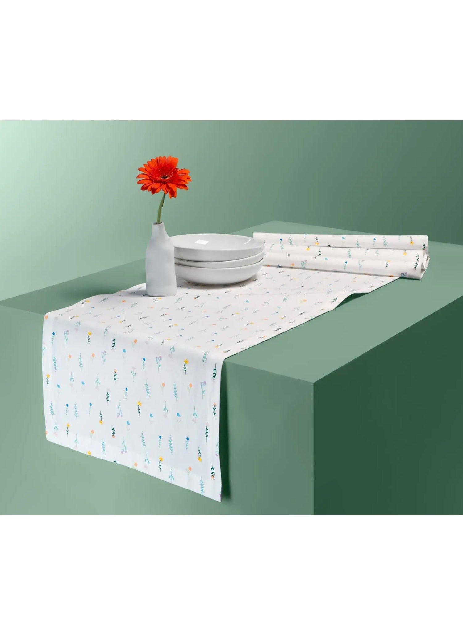 Table Runner 40 H x 180 L cm, White