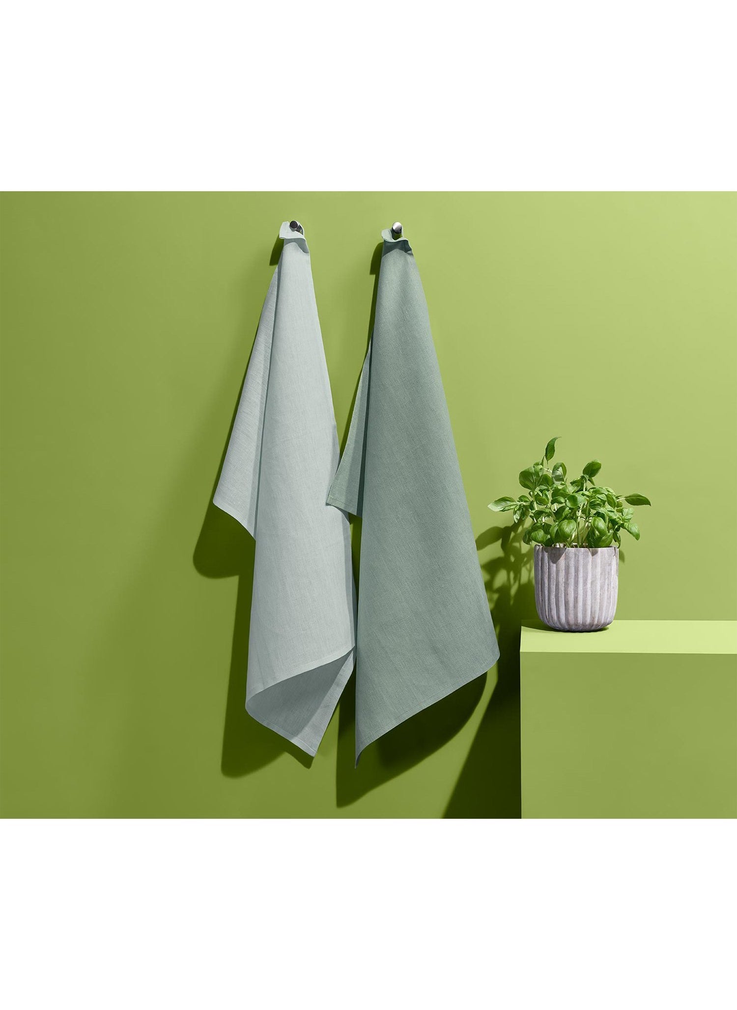 Set Of 2 Linen Kitchen Cloths, Mint